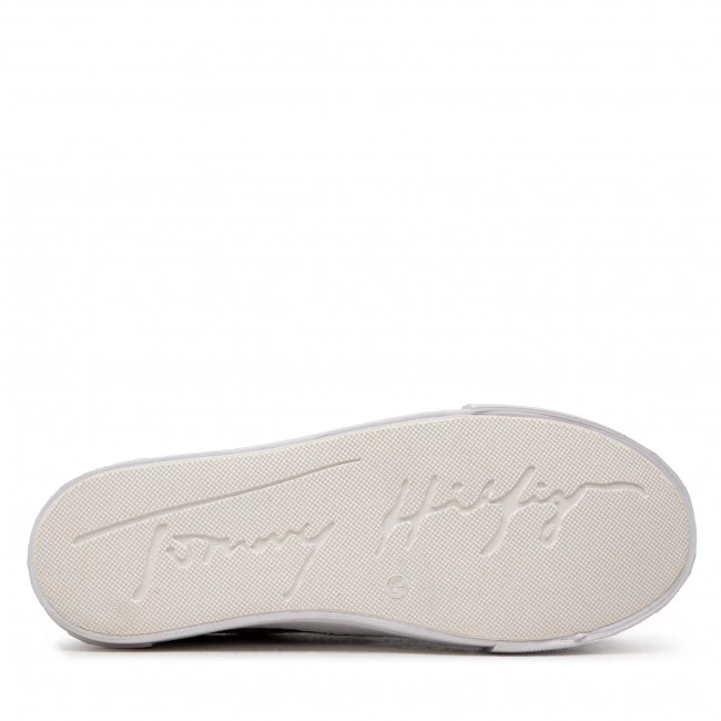 Enfant Baskets TOMMY HILFIGER - Low Cut Lace-Up Sneaker T3A4-32118-0890 S Black 999 Noir 6 Enfant Baskets TOMMY HILFIGER - Low Cut Lace-Up Sneaker T3A4-32118-0890 S Black 999 Noir – Image 4