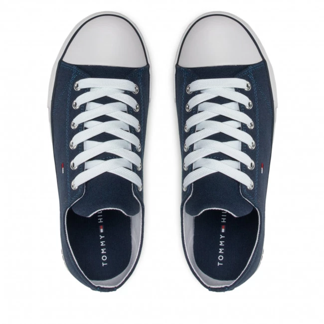Enfant Baskets TOMMY HILFIGER - Low Cut Lace-Up Sneaker T3X4-32207-0890 S Blue 800 Bleu Marine 8 Enfant Baskets TOMMY HILFIGER - Low Cut Lace-Up Sneaker T3X4-32207-0890 S Blue 800 Bleu Marine – Image 6