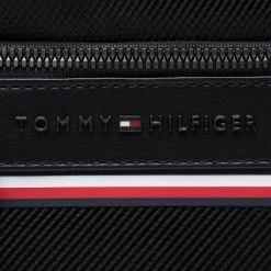 Accessoires Sacoche TOMMY HILFIGER - 1985 Mini Reporter AM0AM09269 BDS Noir 8 Accessoires Sacoche TOMMY HILFIGER - 1985 Mini Reporter AM0AM09269 BDS Noir -Tommy Hilfiger Soldes 02 8720117863139 is