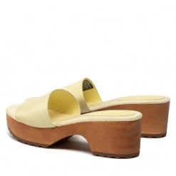 Femme Mules / Sandales De Bain TOMMY HILFIGER - Feminine Mid Heel Clog Sandal FW0FW06241 Lemon Twist ZHF Jaune -Tommy Hilfiger Soldes 03 0000209910063 ph