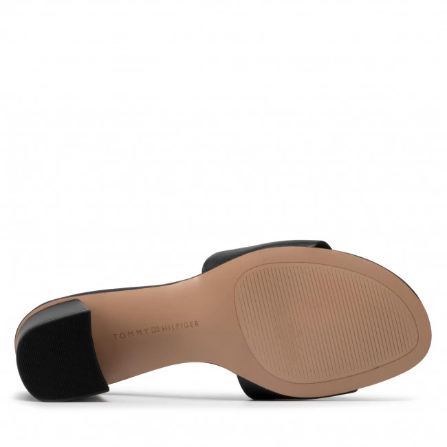 Femme Mules / Sandales De Bain TOMMY HILFIGER - Th Leather Branding Heel Sandal FW0FW06477 Black BDS Noir 6 Femme Mules / Sandales De Bain TOMMY HILFIGER - Th Leather Branding Heel Sandal FW0FW06477 Black BDS Noir – Image 4