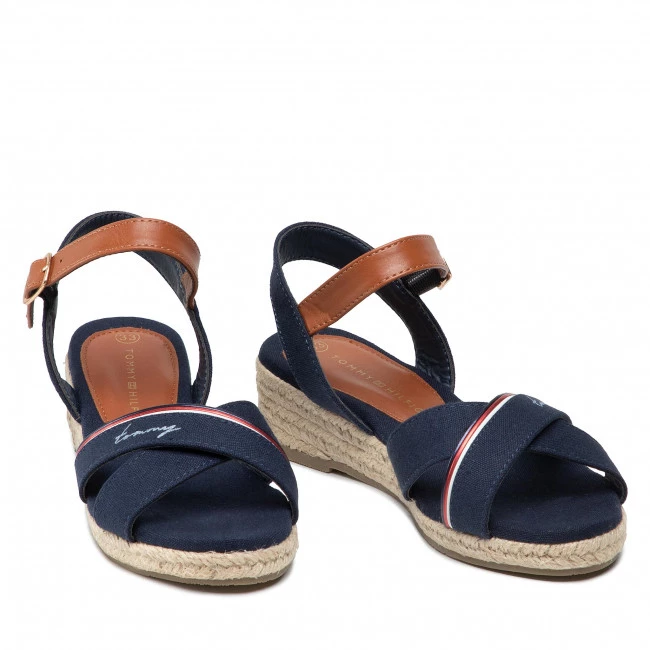 Enfant Espadrilles Tommy Hilfiger - Rope Wedge Sandal T3A7-32187-0547 Blue/Tobacco X555 Bleu Marine 7 Enfant Espadrilles Tommy Hilfiger - Rope Wedge Sandal T3A7-32187-0547 Blue/Tobacco X555 Bleu Marine – Image 5