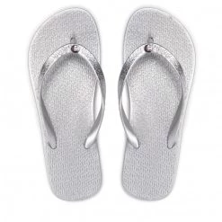 Femme Tongs TOMMY HILFIGER - Metallic Flat Beach Sandal FW0FW06445 Silver 0IM Argent -Tommy Hilfiger Soldes 05 0000300530856 ks