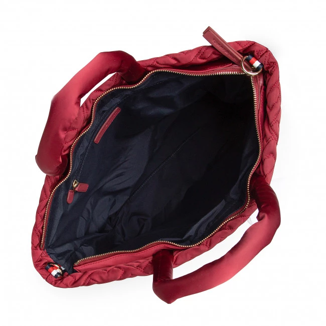 Sacs Sac à Main TOMMY HILFIGER - My Tommy Idol Tote Mono AW0AW13144 XJS Bordeaux 7 Sacs Sac à Main TOMMY HILFIGER - My Tommy Idol Tote Mono AW0AW13144 XJS Bordeaux – Image 5