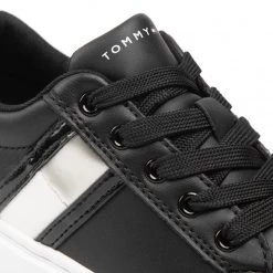 Enfant Sneakers TOMMY HILFIGER - Low Cut Lace-Up Sneaker T3A9-32310-1451 Black 999 Noir -Tommy Hilfiger Soldes 06 0000300783801 st