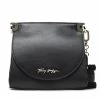 Sacs Sac à Main Tommy Hilfiger - Luxe Leather Flap Crossover AW0AW10376 BDS Noir -Tommy Hilfiger Soldes 8720115048170 06 pl