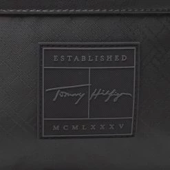 Accessoires Sac à Dos TOMMY HILFIGER - Th Singnature Backpack AM0AM08452 0GK Noir 10 Accessoires Sac à Dos TOMMY HILFIGER - Th Singnature Backpack AM0AM08452 0GK Noir -Tommy Hilfiger Soldes 8720116514575 02 kt