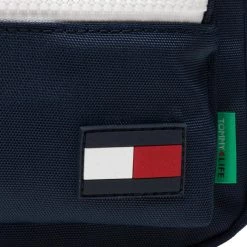 Accessoires Sac à Lunch Tommy Hilfiger - Core Convertible Lunchbox AU0AU01374 0GZ Bleu Marine -Tommy Hilfiger Soldes 8720116551112 02 ks